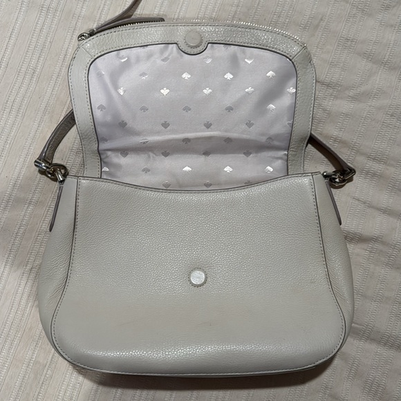🚩FINAL! Kate Spade White Shoulder Bag with Curved Flap - Picture 5 of 16